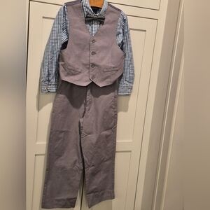 Boys Kenneth Cole Reaction 4 PC Suit Size 7